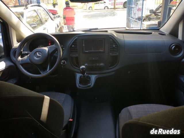 Mercedes Benz Vito Usada en San Juan, deRuedas