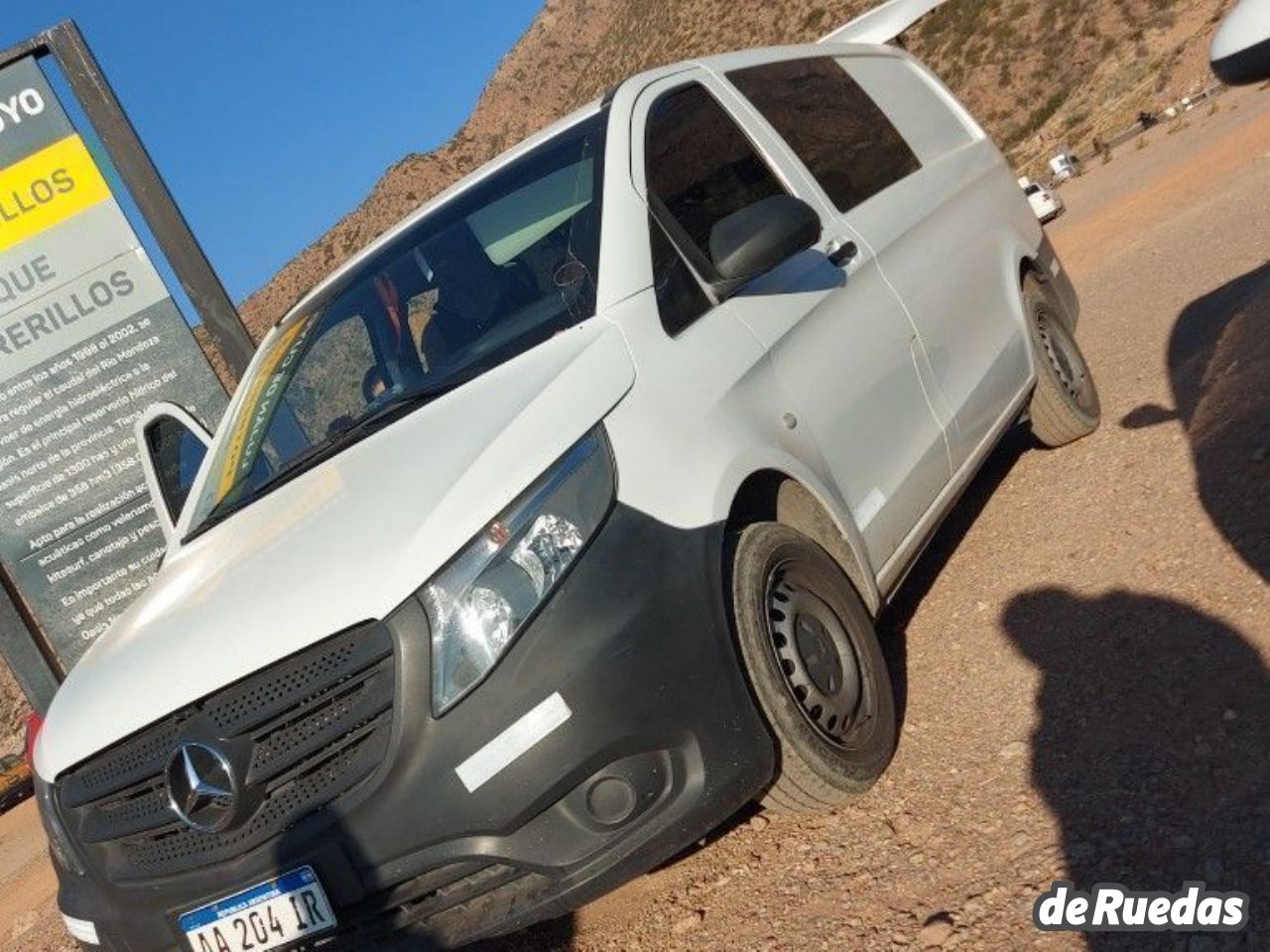 Mercedes Benz Vito Usada en Mendoza, deRuedas
