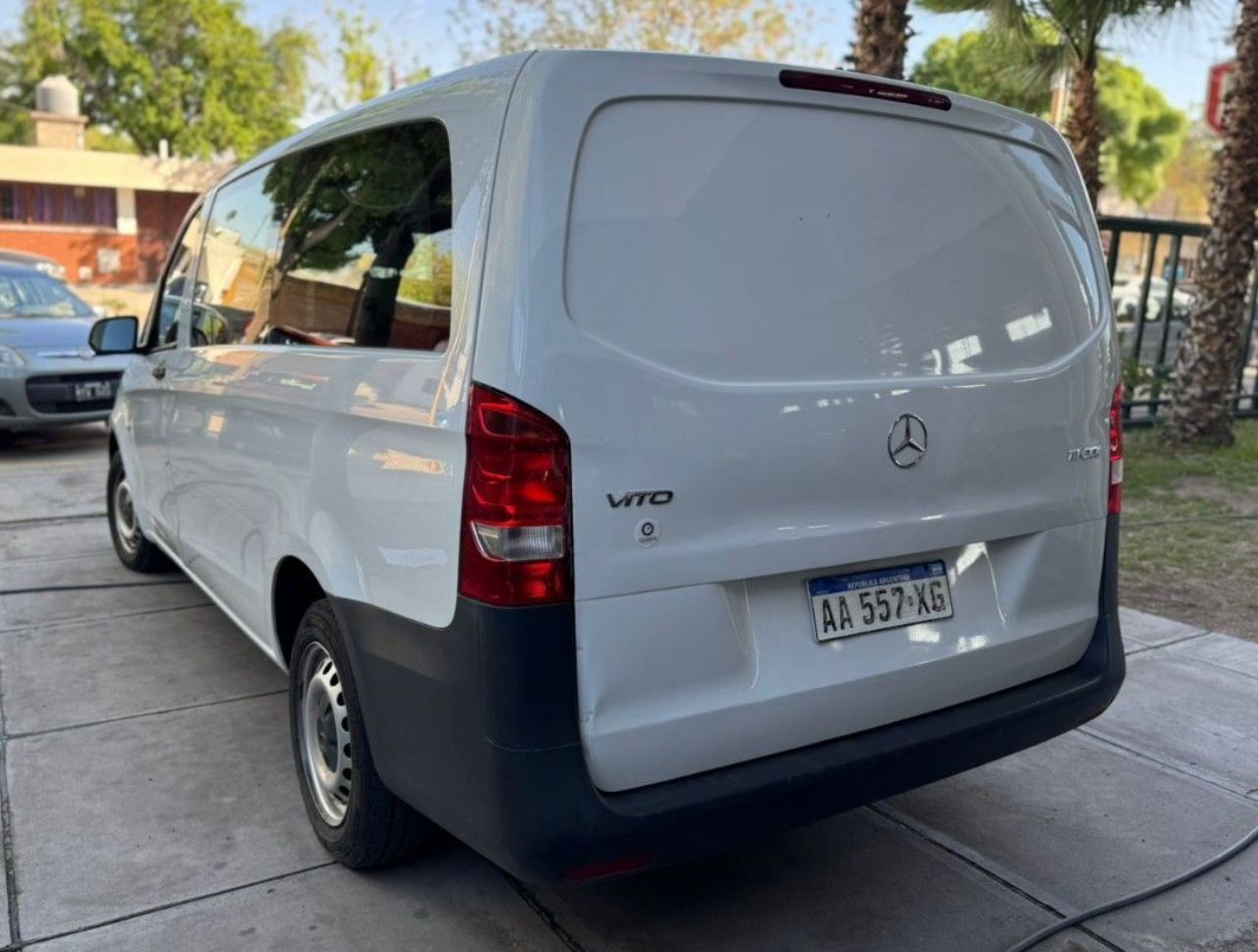Mercedes Benz Vito Usada en Mendoza, deRuedas