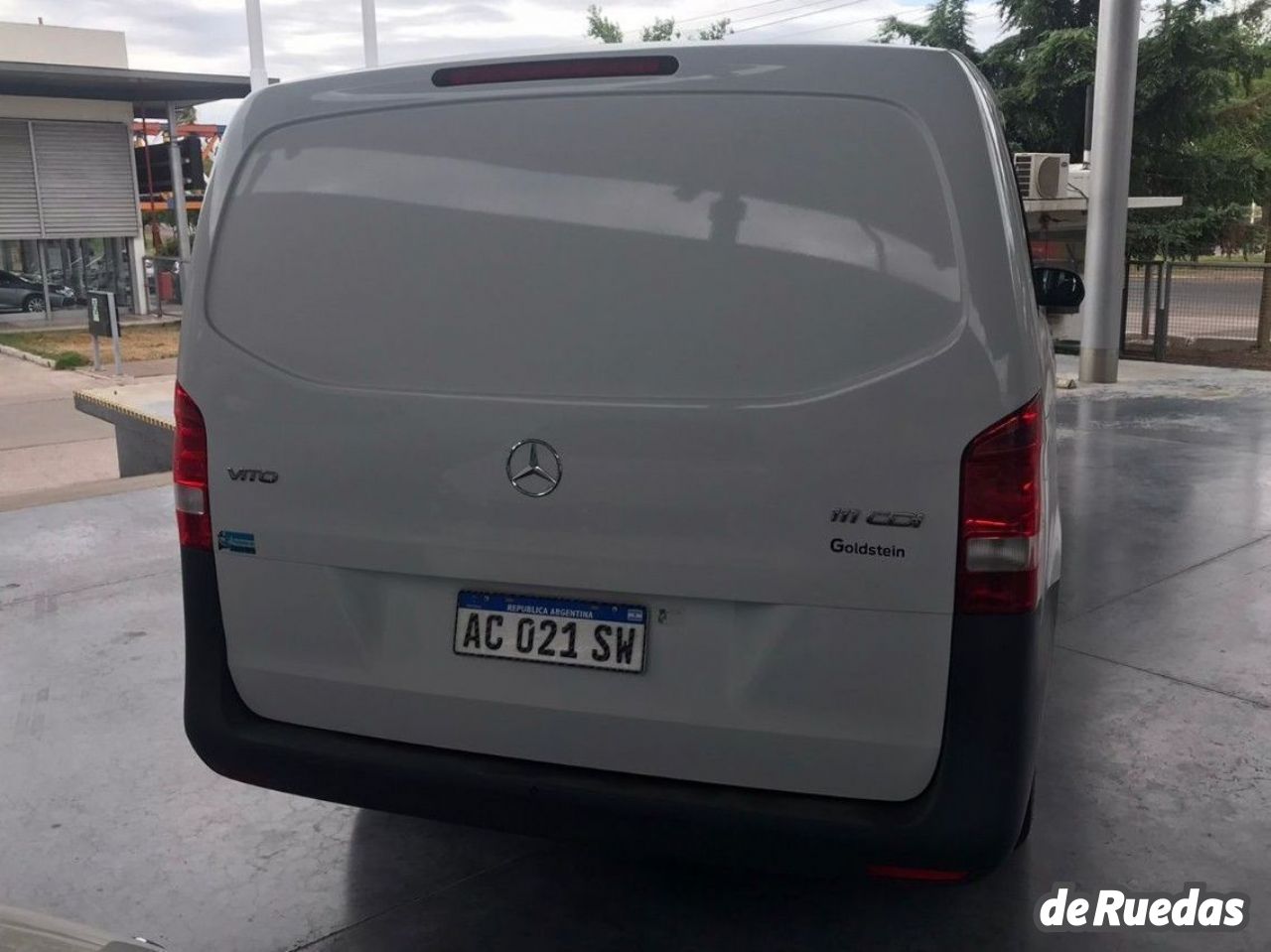 Mercedes Benz Vito Usada en Mendoza, deRuedas