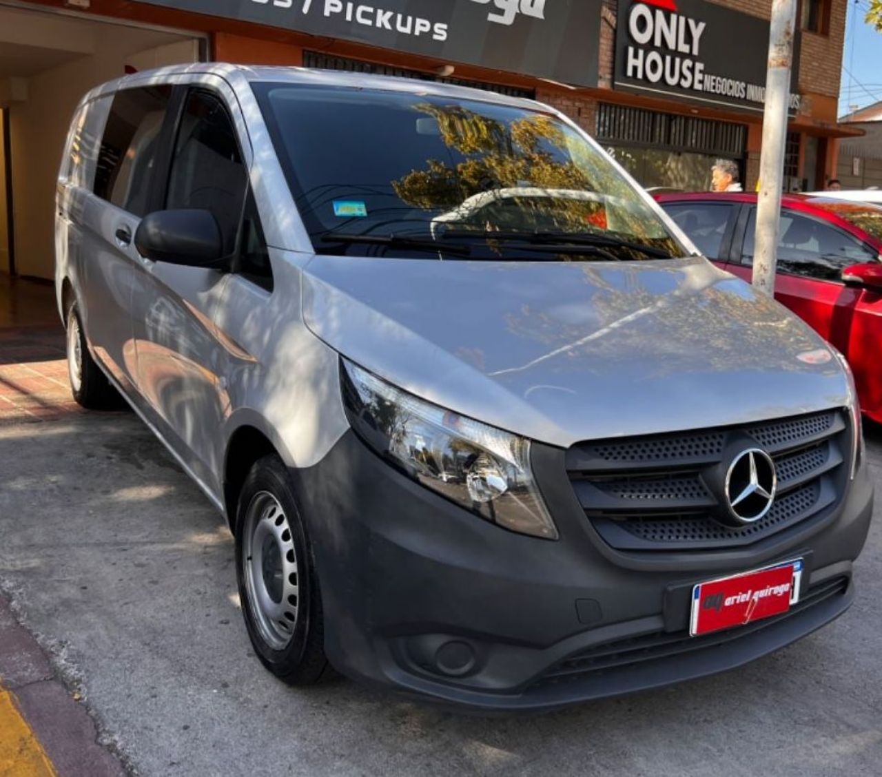 Mercedes Benz Vito Usada en Mendoza, deRuedas