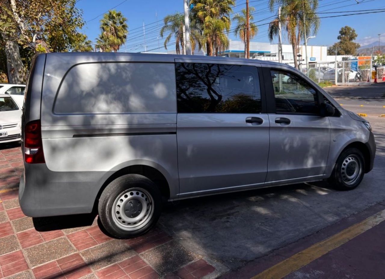 Mercedes Benz Vito Usada en Mendoza, deRuedas