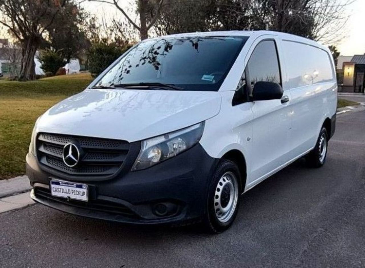 Mercedes Benz Vito Usada en Mendoza, deRuedas