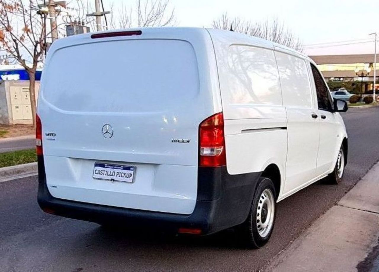 Mercedes Benz Vito Usada en Mendoza, deRuedas