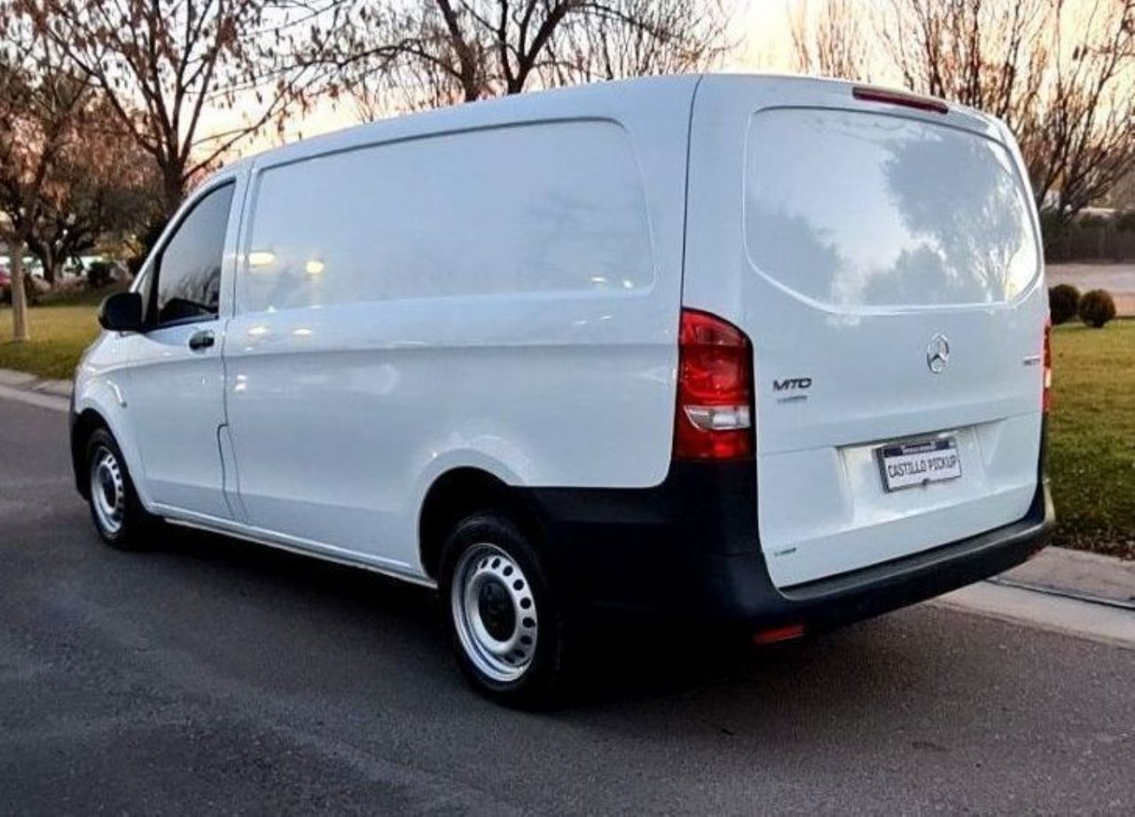 Mercedes Benz Vito Usada en Mendoza, deRuedas