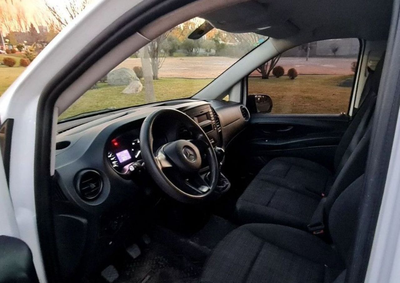 Mercedes Benz Vito Usada en Mendoza, deRuedas