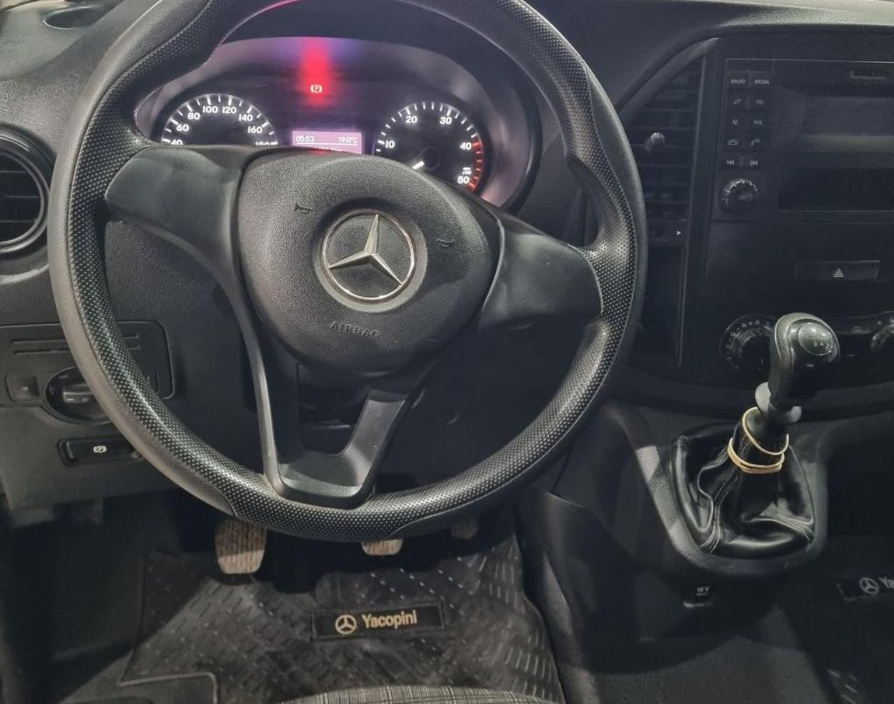 Mercedes Benz Vito Usada en Mendoza, deRuedas
