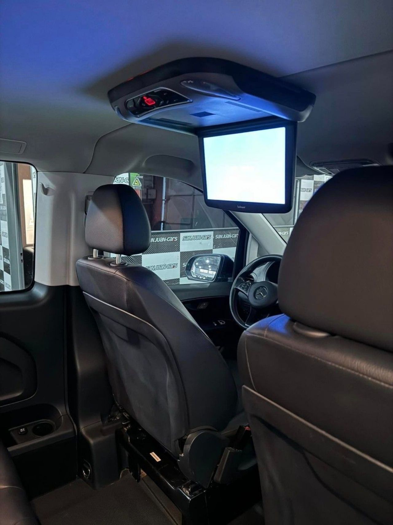 Mercedes Benz Vito Usada en San Juan, deRuedas