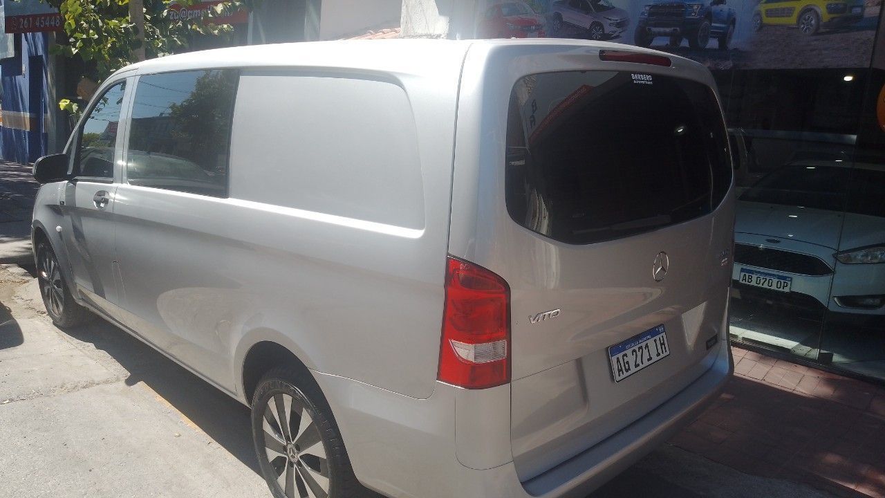 Mercedes Benz Vito Usada en Mendoza, deRuedas