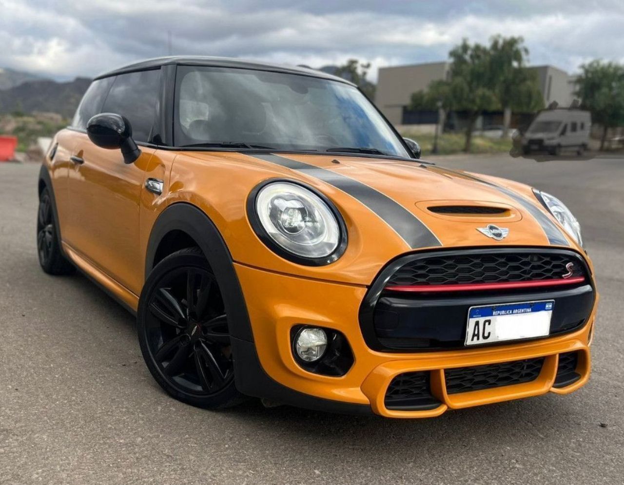 Mini Cooper Usado en Mendoza, deRuedas