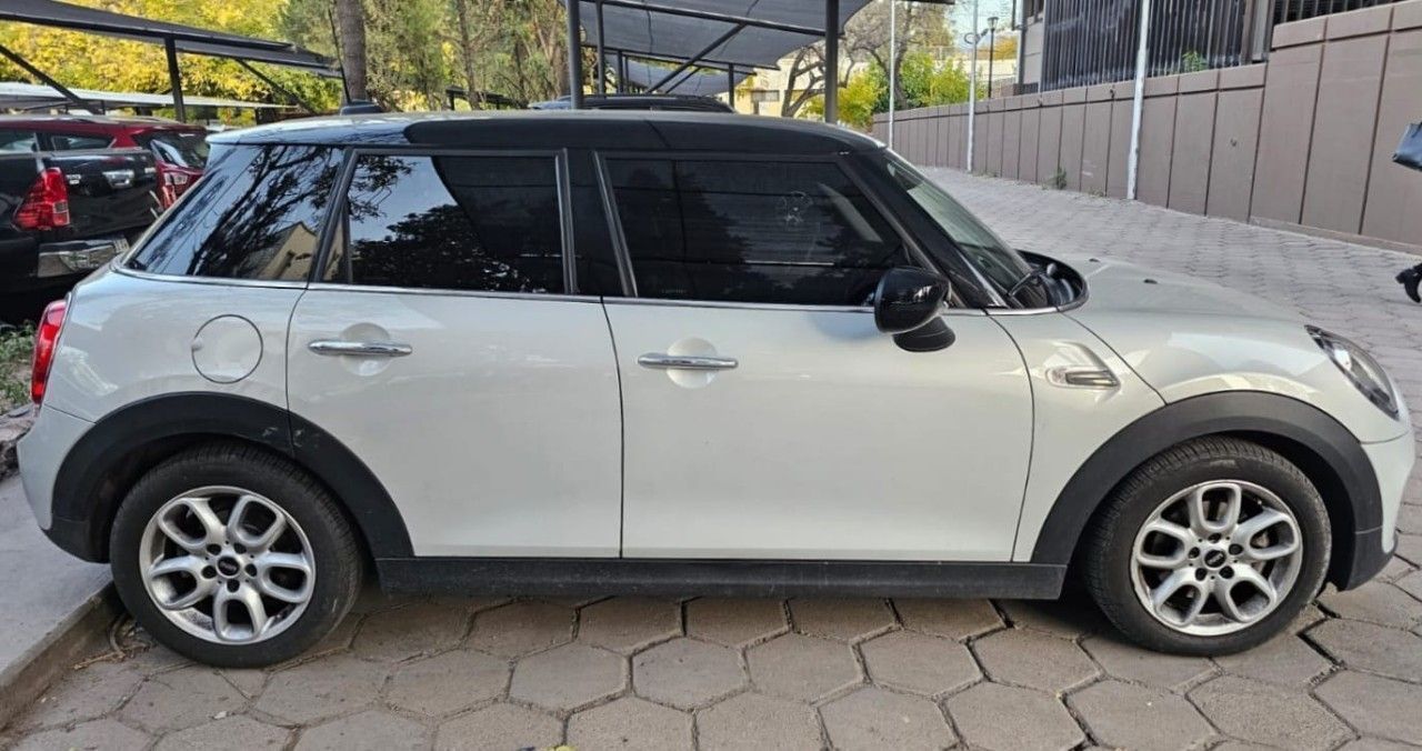 Mini Cooper Usado en Mendoza, deRuedas
