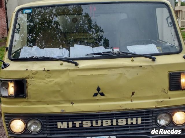 Mitsubishi Canter Usada en Mendoza, deRuedas