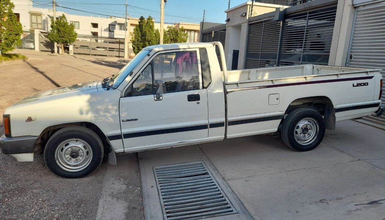 Mitsubishi L200 Usada en Mendoza, deRuedas