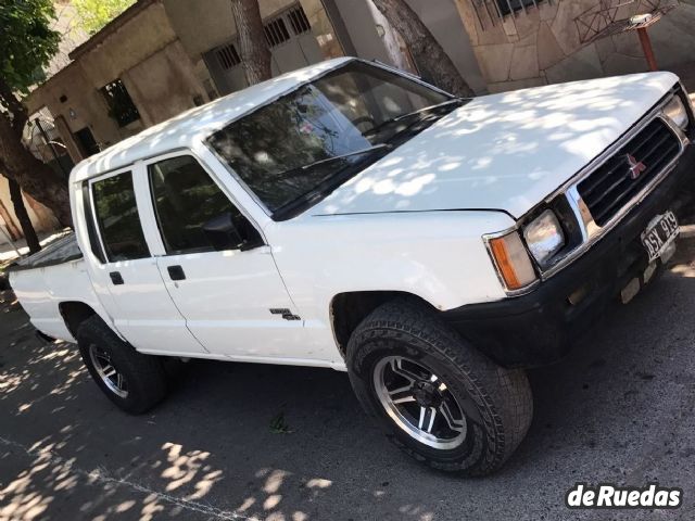 Mitsubishi L200 Usada en Mendoza, deRuedas