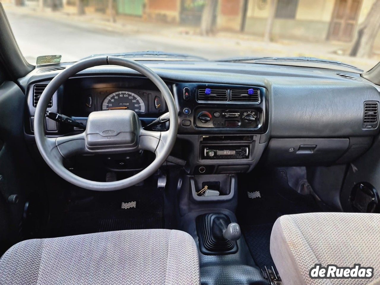 Mitsubishi L200 Usada en Mendoza, deRuedas