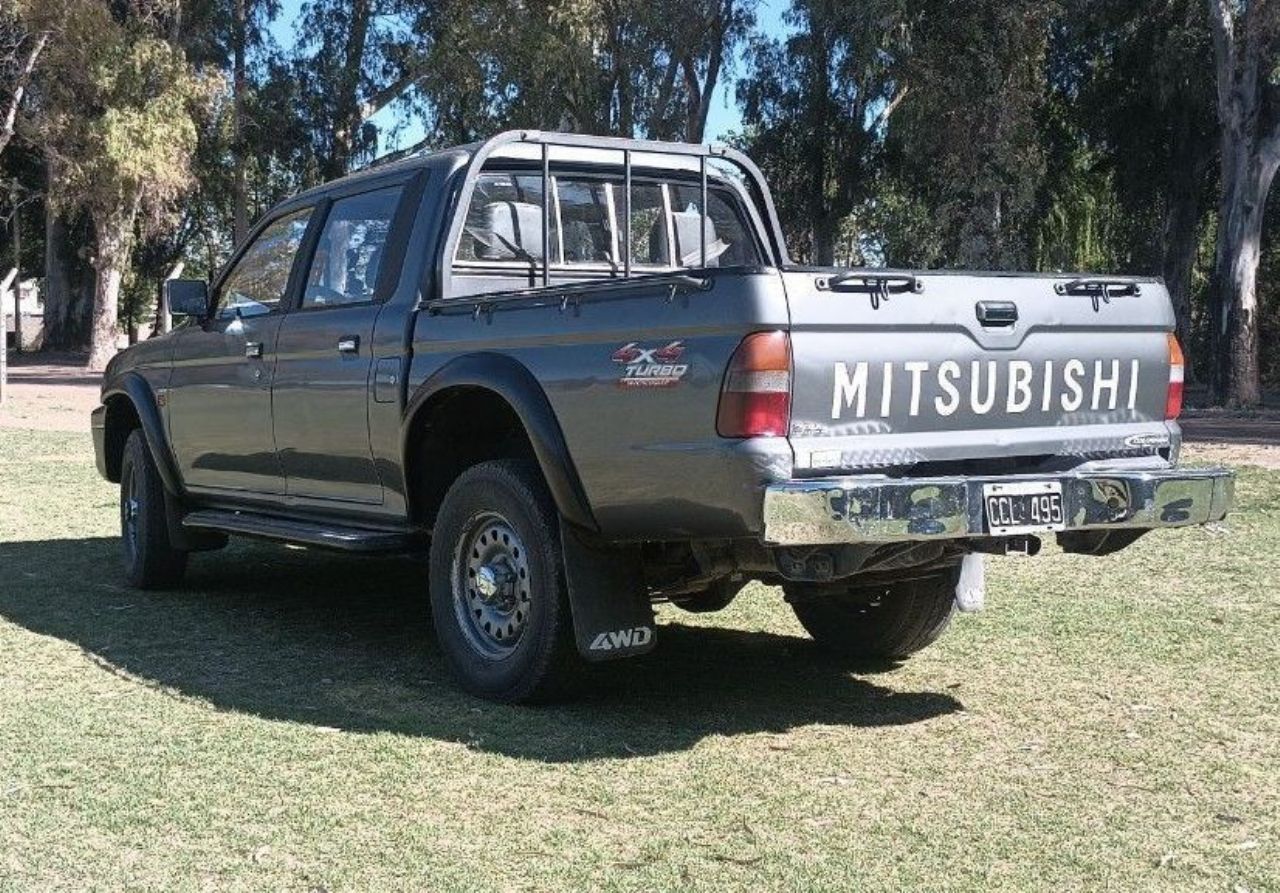 Mitsubishi L200 Usada en Mendoza, deRuedas