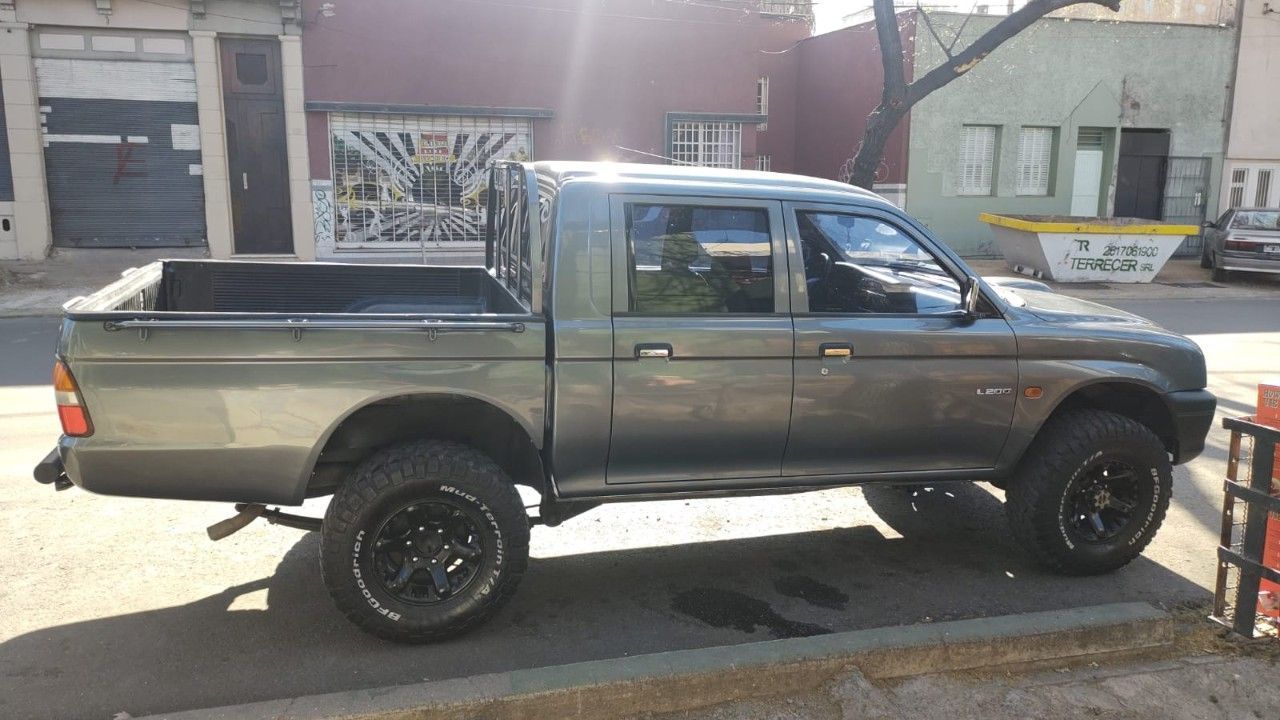 Mitsubishi L200 Usada en Mendoza, deRuedas