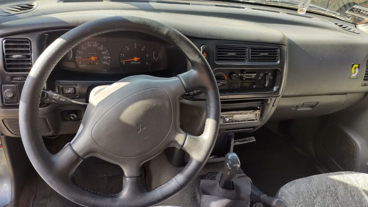 Mitsubishi L200 Usada en Mendoza, deRuedas