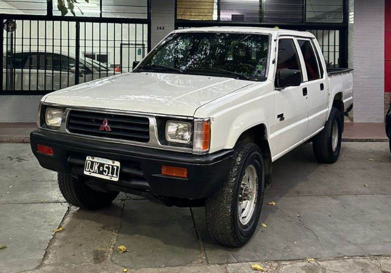 Mitsubishi L200 Usada en Mendoza, deRuedas