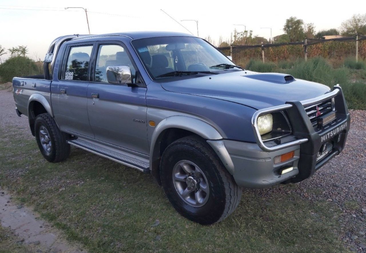 Mitsubishi L200 Usada en Mendoza, deRuedas