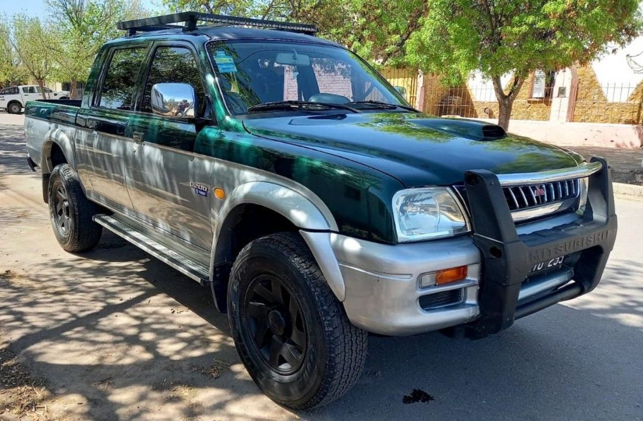 Mitsubishi L200 Usada en Mendoza, deRuedas