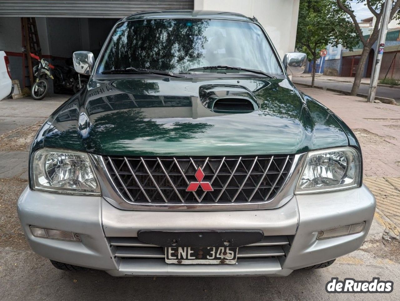 Mitsubishi L200 Usada en Mendoza, deRuedas