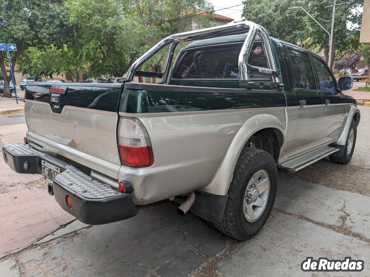 Mitsubishi L200 Usada en Mendoza, deRuedas