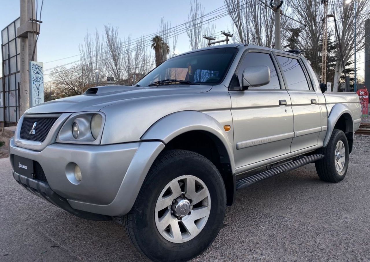 Mitsubishi L200 Usada en Mendoza, deRuedas