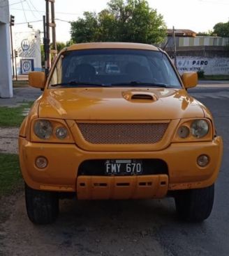 Mitsubishi L200 Usada en Santa Fe