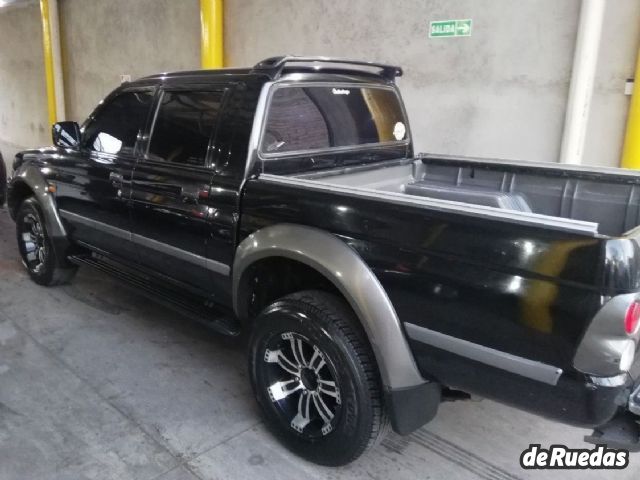 Mitsubishi L200 Usada en Mendoza, deRuedas