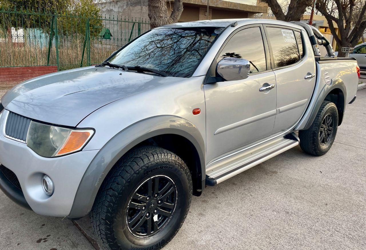 Mitsubishi L200 Usada en Mendoza, deRuedas