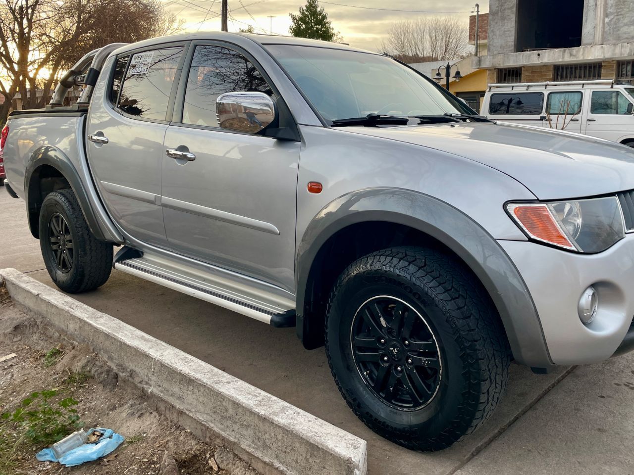 Mitsubishi L200 Usada en Mendoza, deRuedas