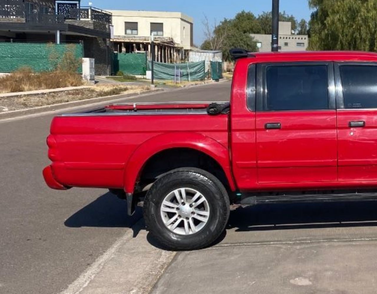 Mitsubishi L200 Usada en Mendoza, deRuedas