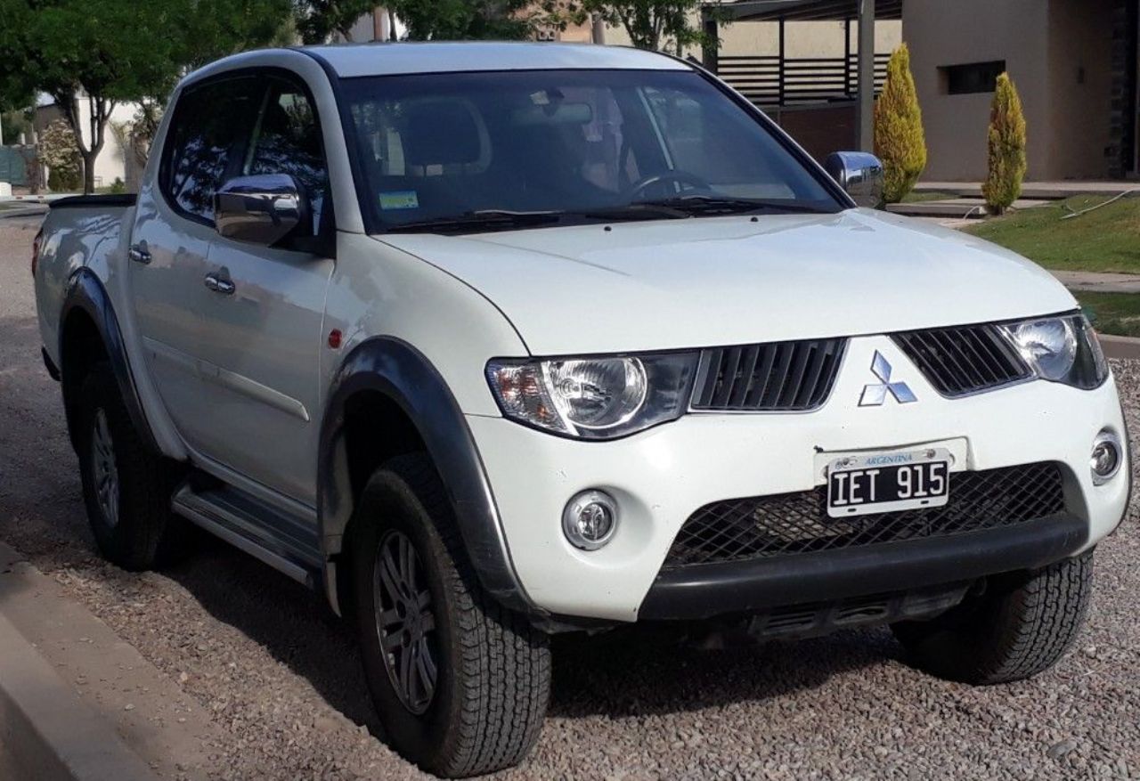 Mitsubishi L200 Usada en Mendoza, deRuedas