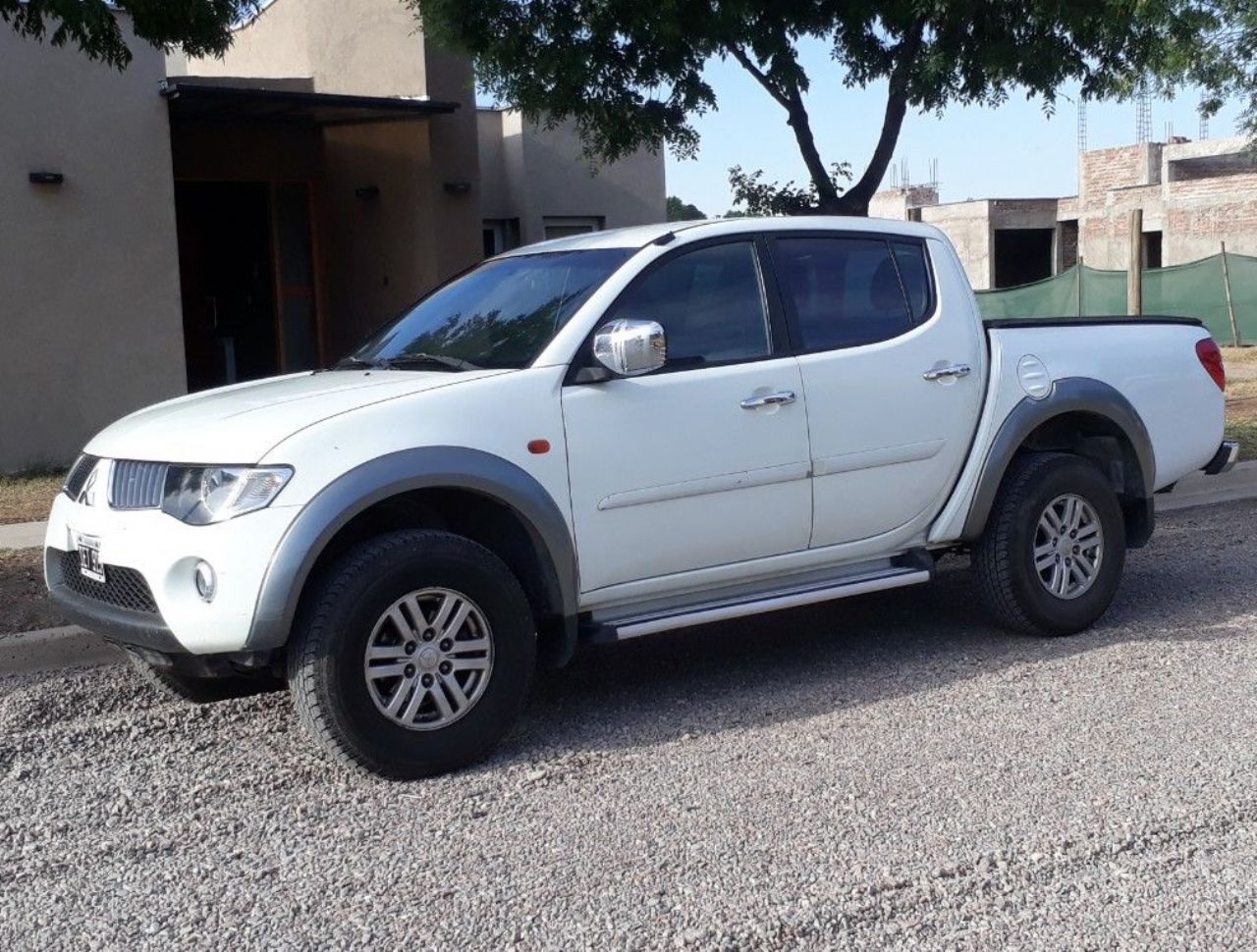 Mitsubishi L200 Usada en Mendoza, deRuedas