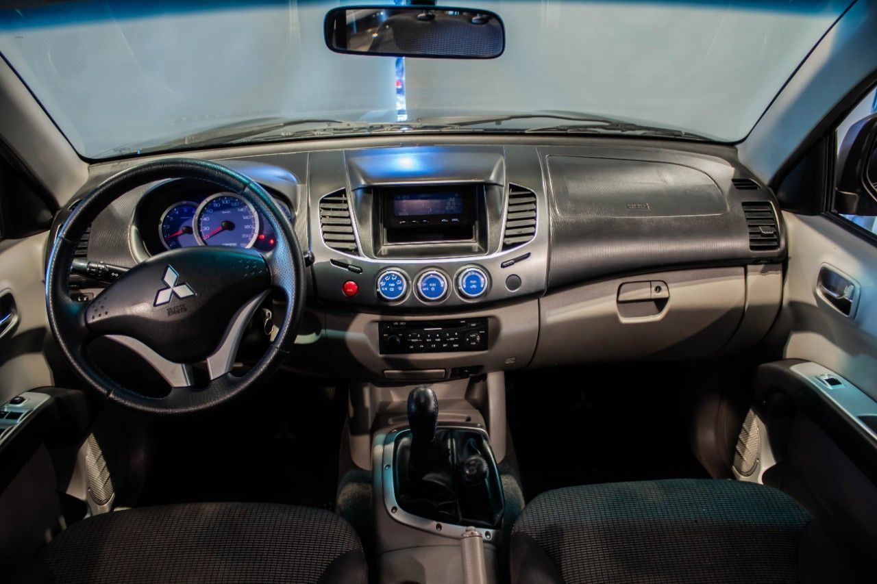 Mitsubishi L200 Usada en Córdoba, deRuedas