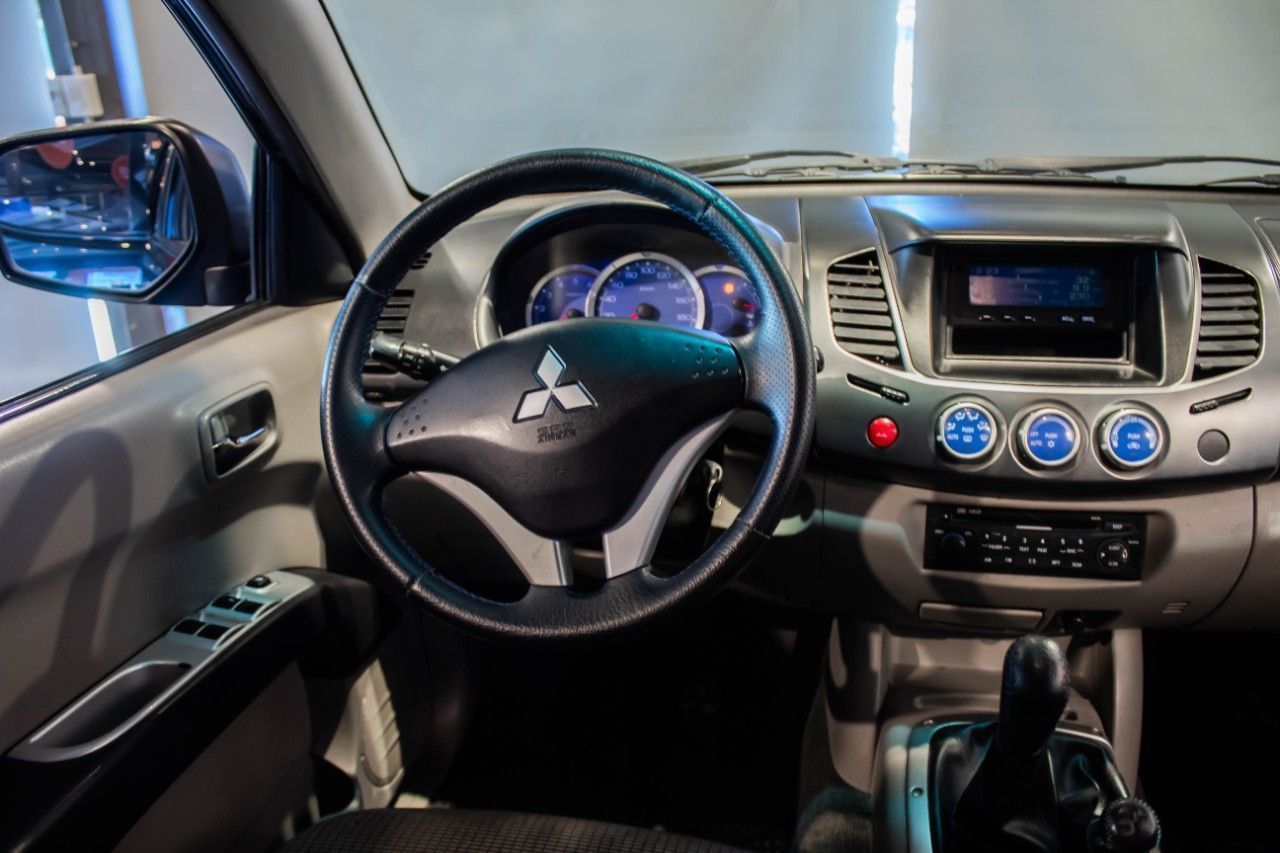 Mitsubishi L200 Usada en Córdoba, deRuedas