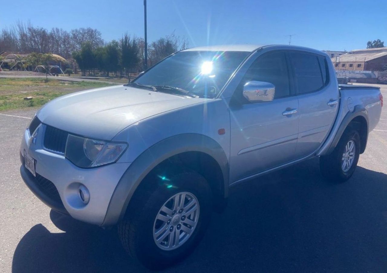 Mitsubishi L200 Usada en Mendoza, deRuedas