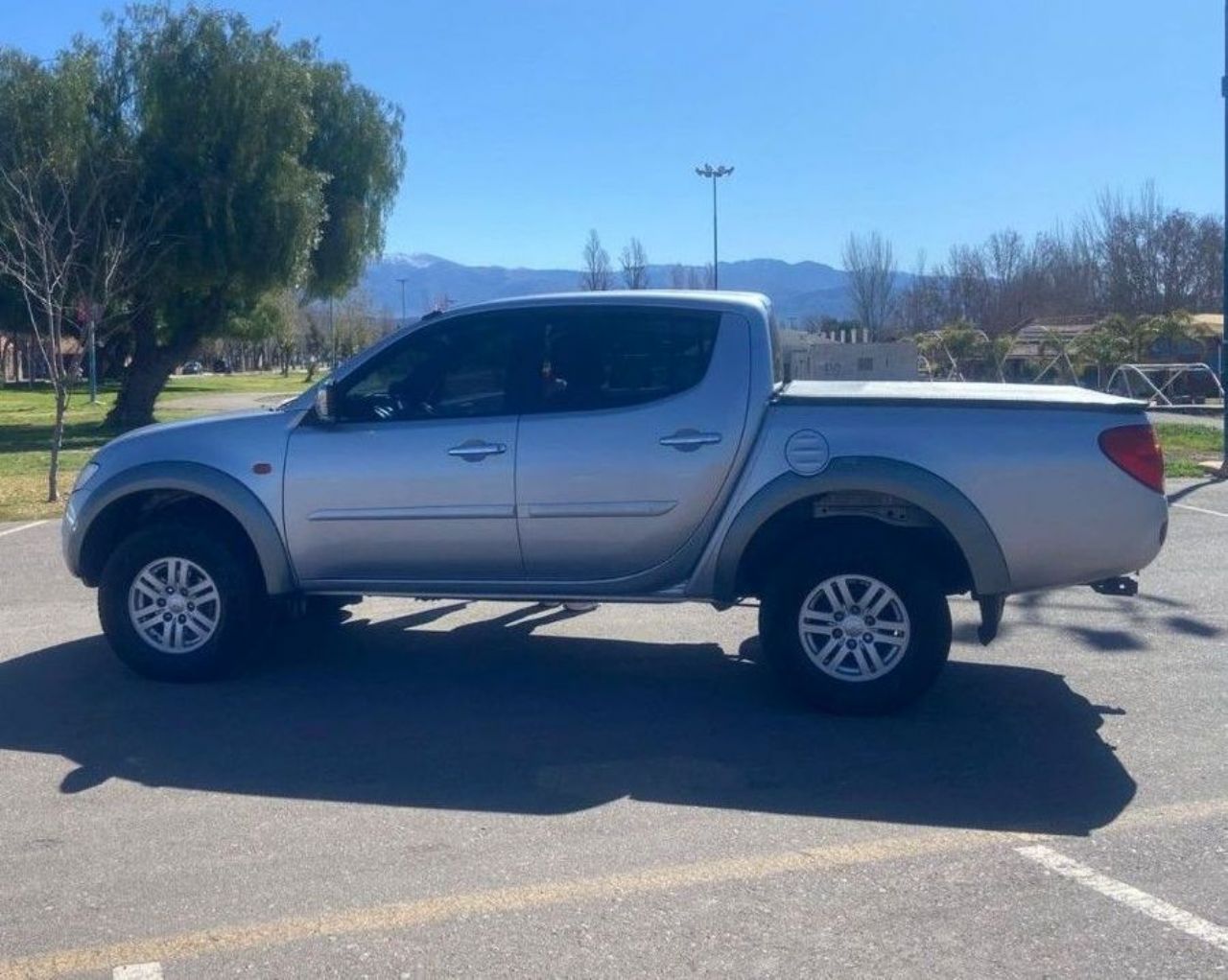 Mitsubishi L200 Usada en Mendoza, deRuedas