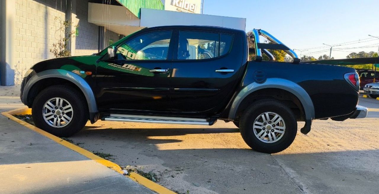 Mitsubishi L200 Usada en Santa Fe, deRuedas
