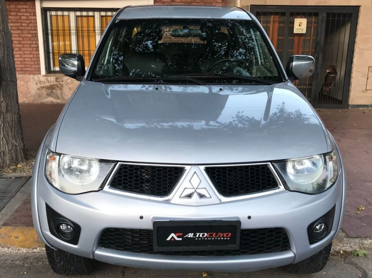 Mitsubishi L200 Usada en Mendoza, deRuedas