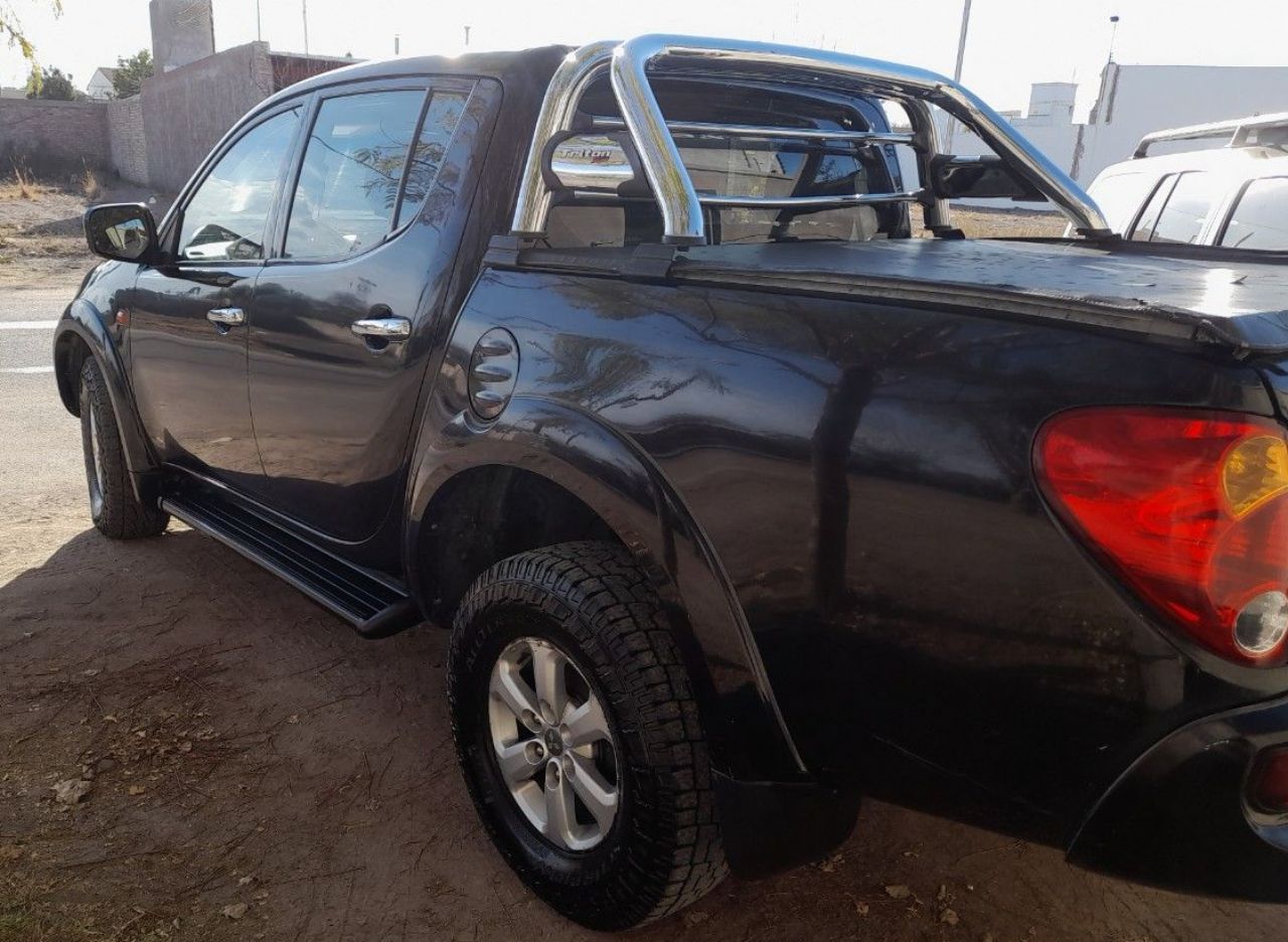 Mitsubishi L200 Usada en Mendoza, deRuedas