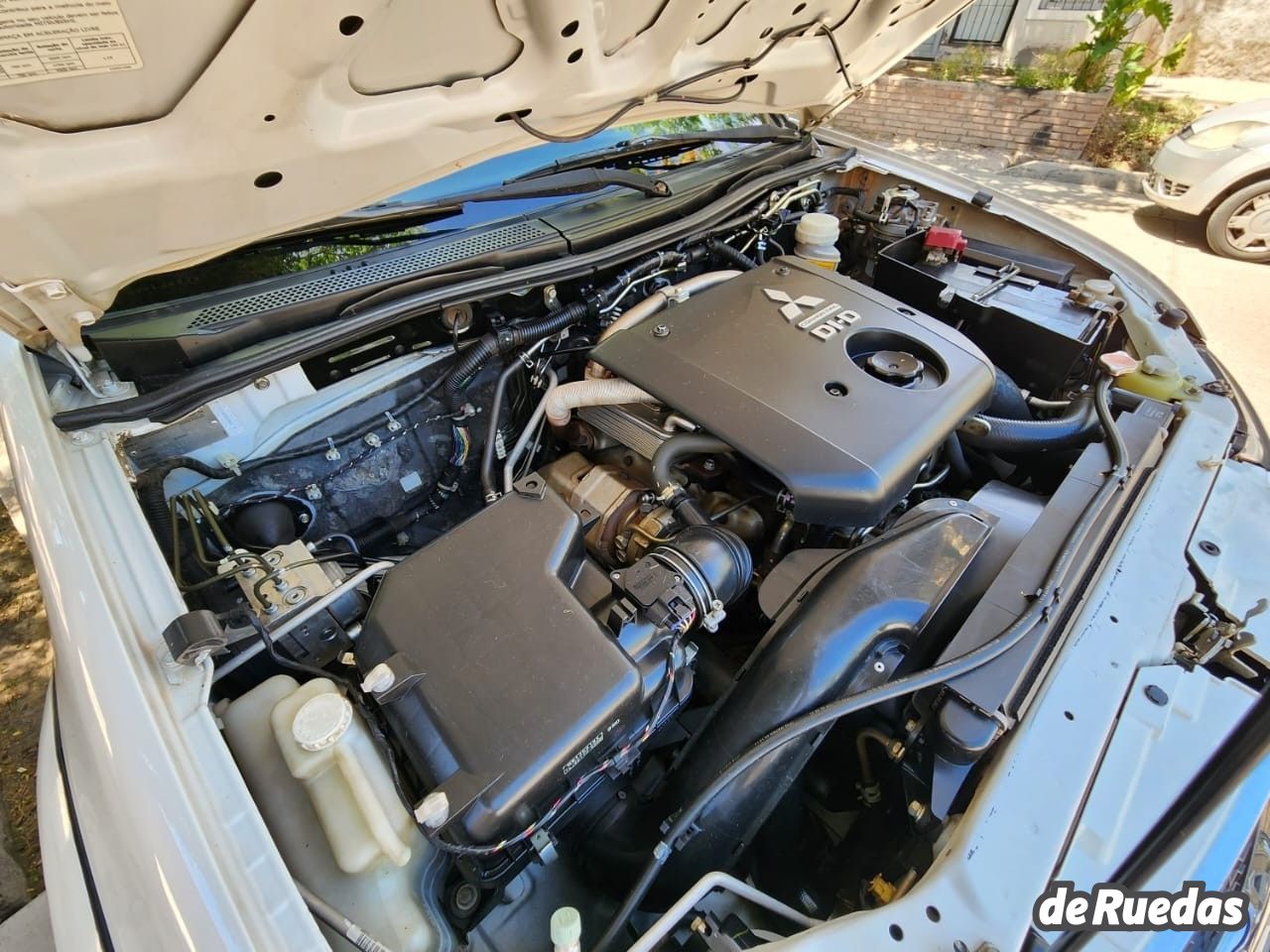 Mitsubishi L200 Usada en Mendoza, deRuedas