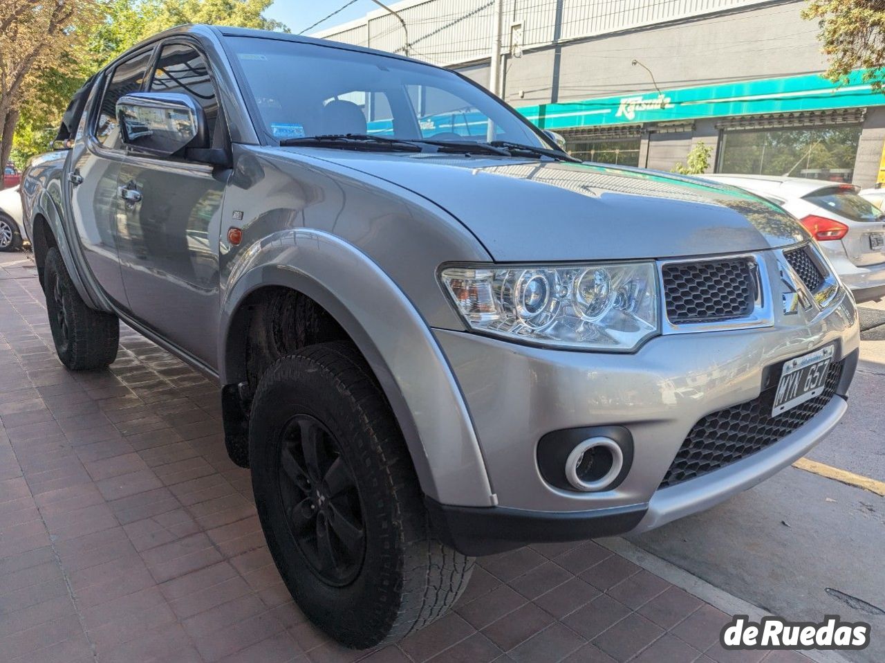 Mitsubishi L200 Usada en Mendoza, deRuedas