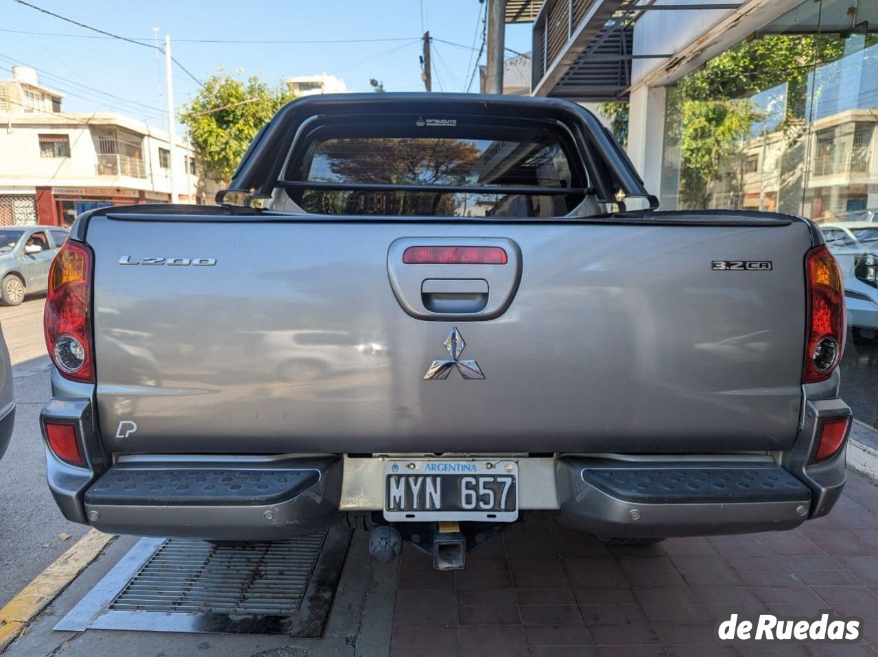 Mitsubishi L200 Usada en Mendoza, deRuedas