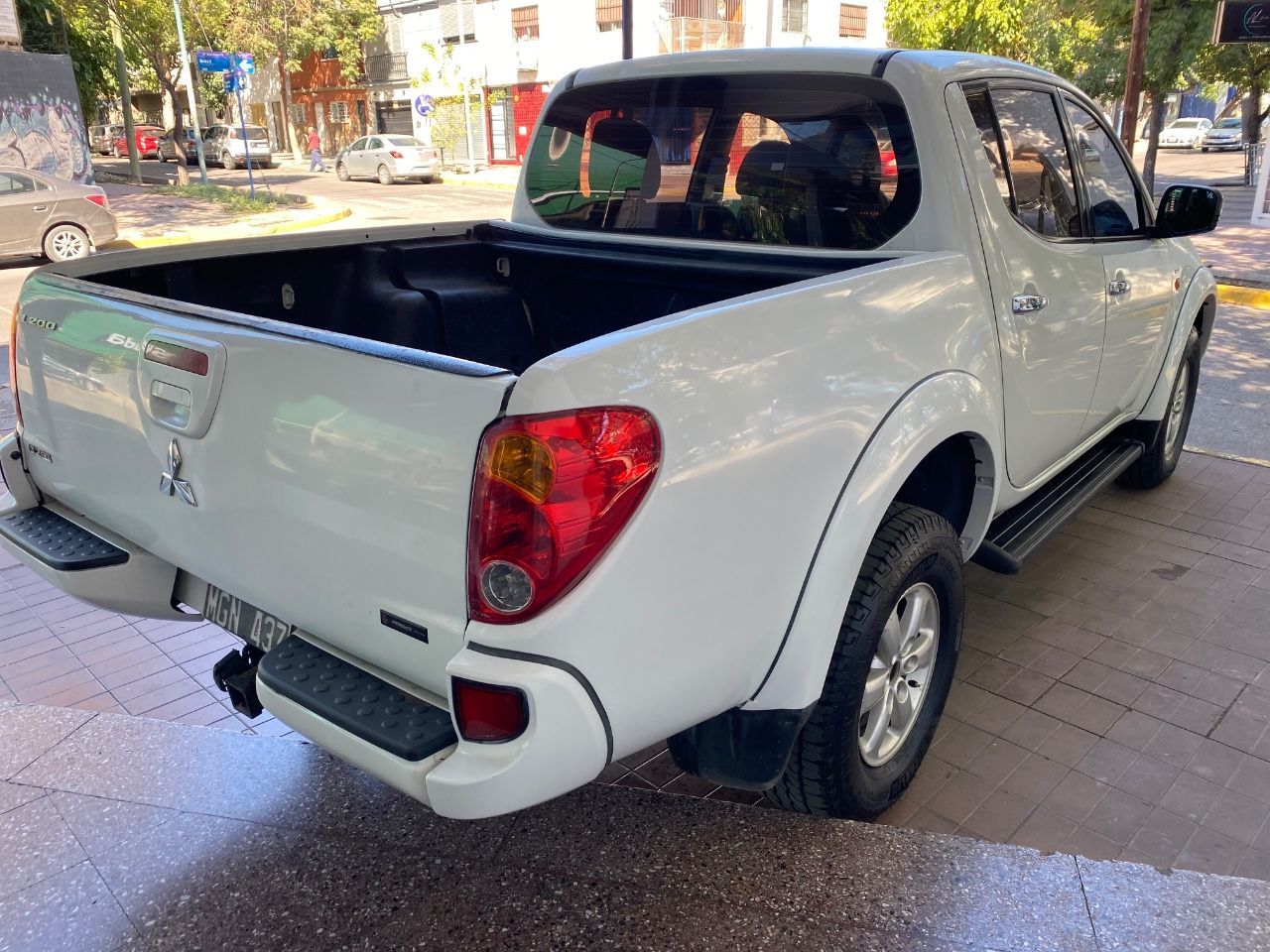 Mitsubishi L200 Usada Financiado en Mendoza, deRuedas