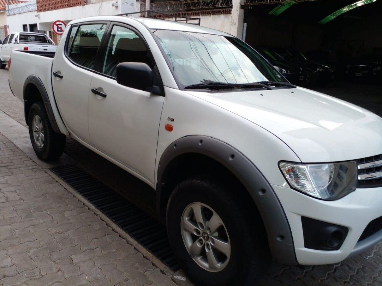 Mitsubishi L200 Usada en Mendoza, deRuedas