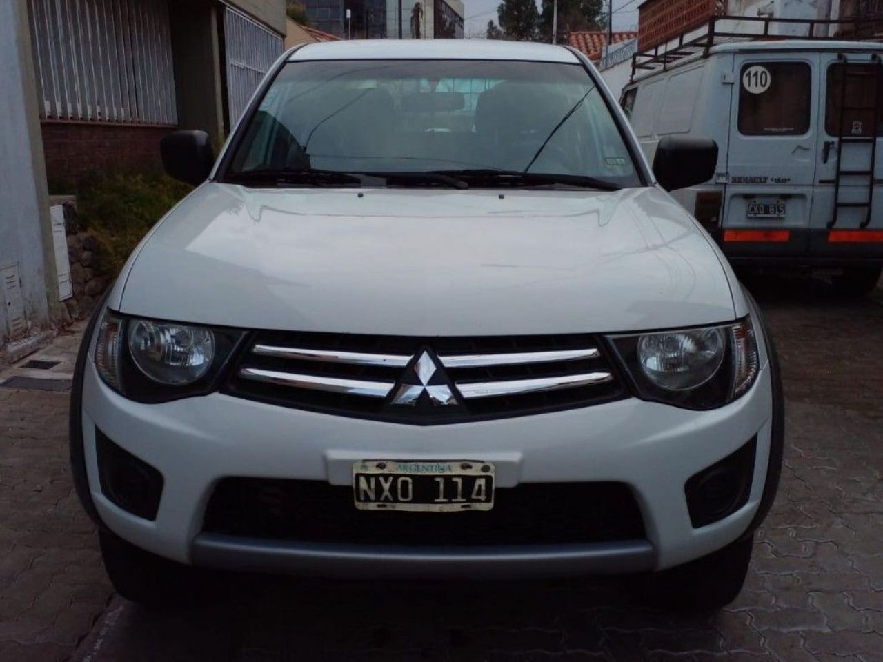 Mitsubishi L200 Usada en Mendoza, deRuedas