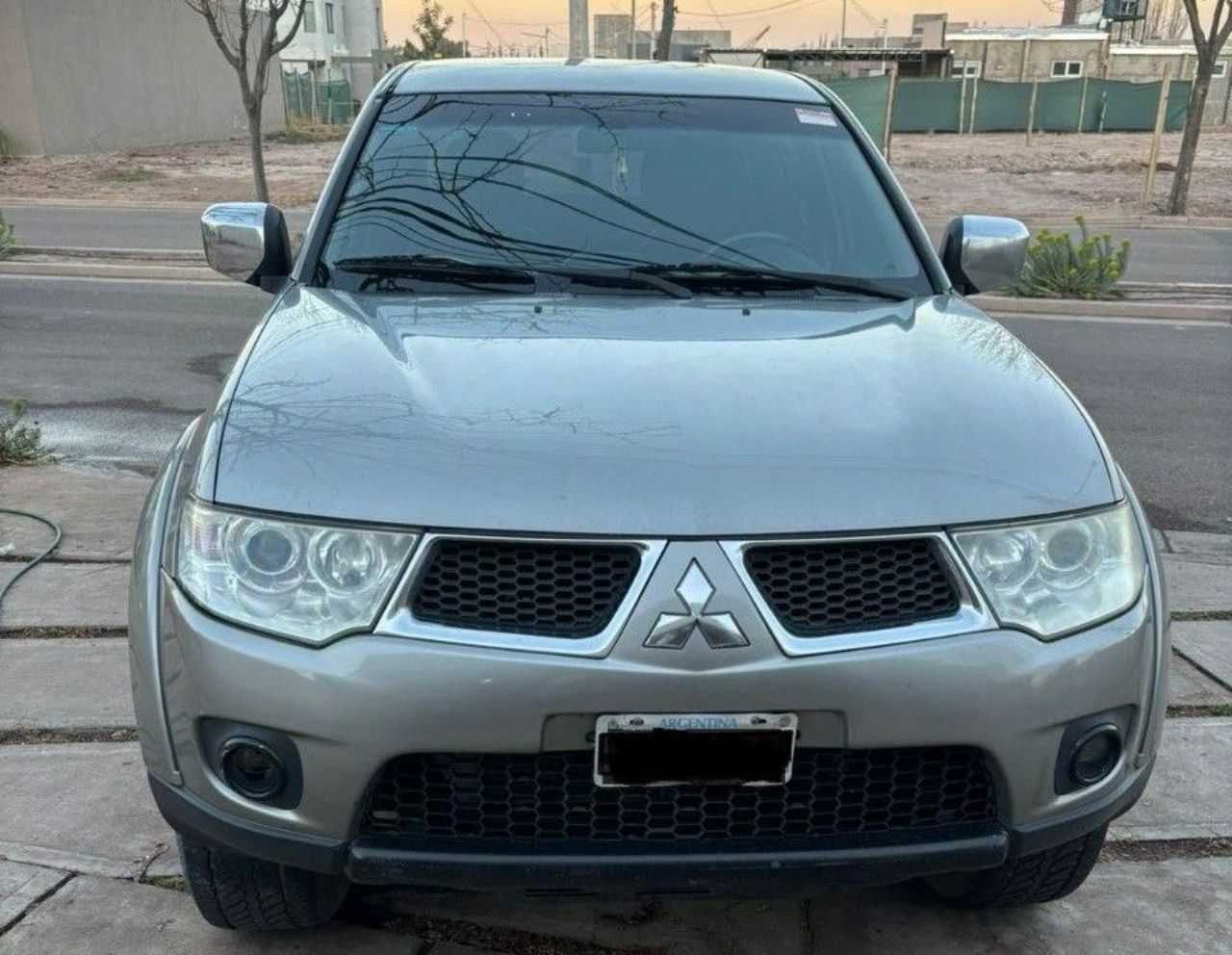 Mitsubishi L200 Usada en Mendoza, deRuedas