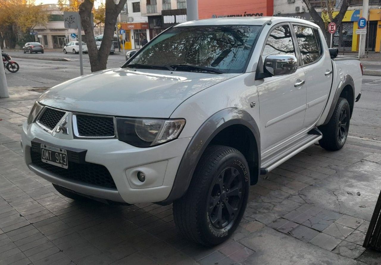 Mitsubishi L200 Usada en Mendoza, deRuedas
